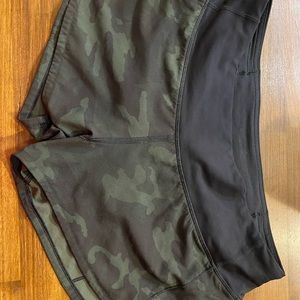 Lululemon speed shorts camo